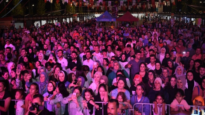 KARTEPE’DE FESTİVALDE İMERA RÜZGARI ESTİ