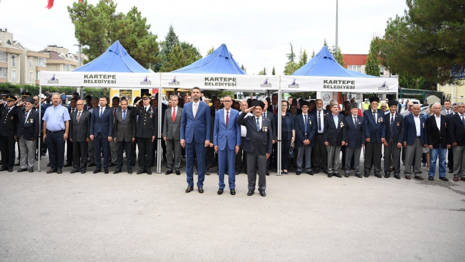 KARTEPE´DE GAZİLER GÜNÜ KUTLANDI