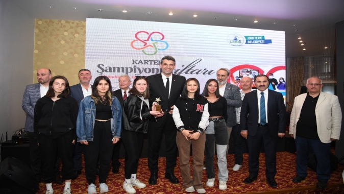 KARTEPE’DE ŞAMPİYONLAR İFTARI