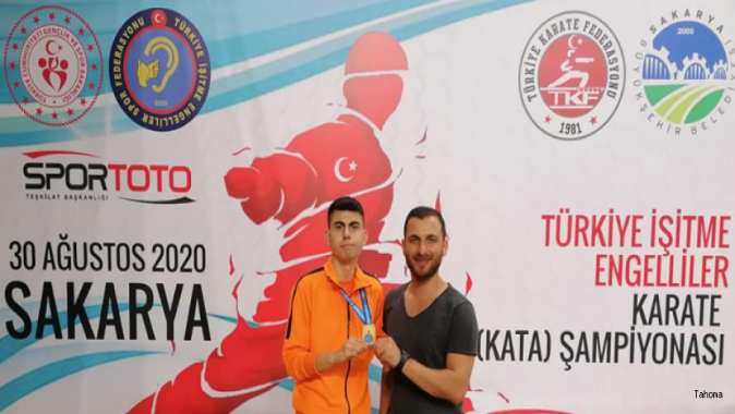 Kartepeli Karateci Murat İşitme Engellilerde Şampiyon